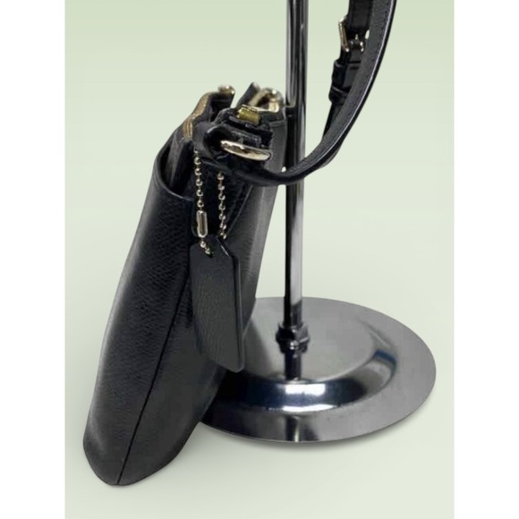 Coach Black Leather Crossbody Bag Purse with Zip Pouch 2 Piece Set Gold Hardware - Picture 5 of 9